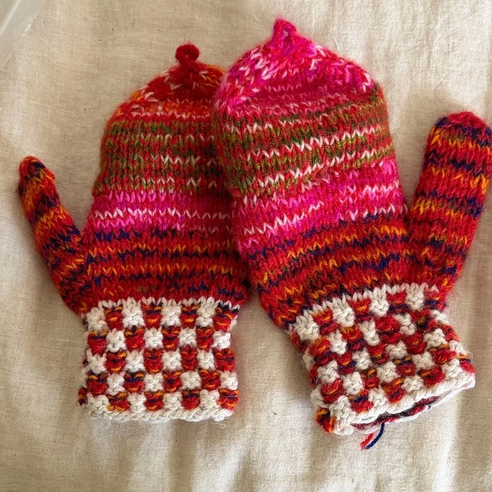 ❤️3 for $15!❤️  Peruvian Knit Fingerless Gloves